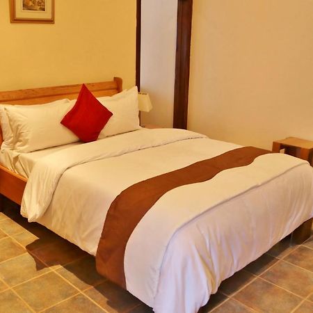 Eden Vale Hotel Ajiringano Eksteriør billede